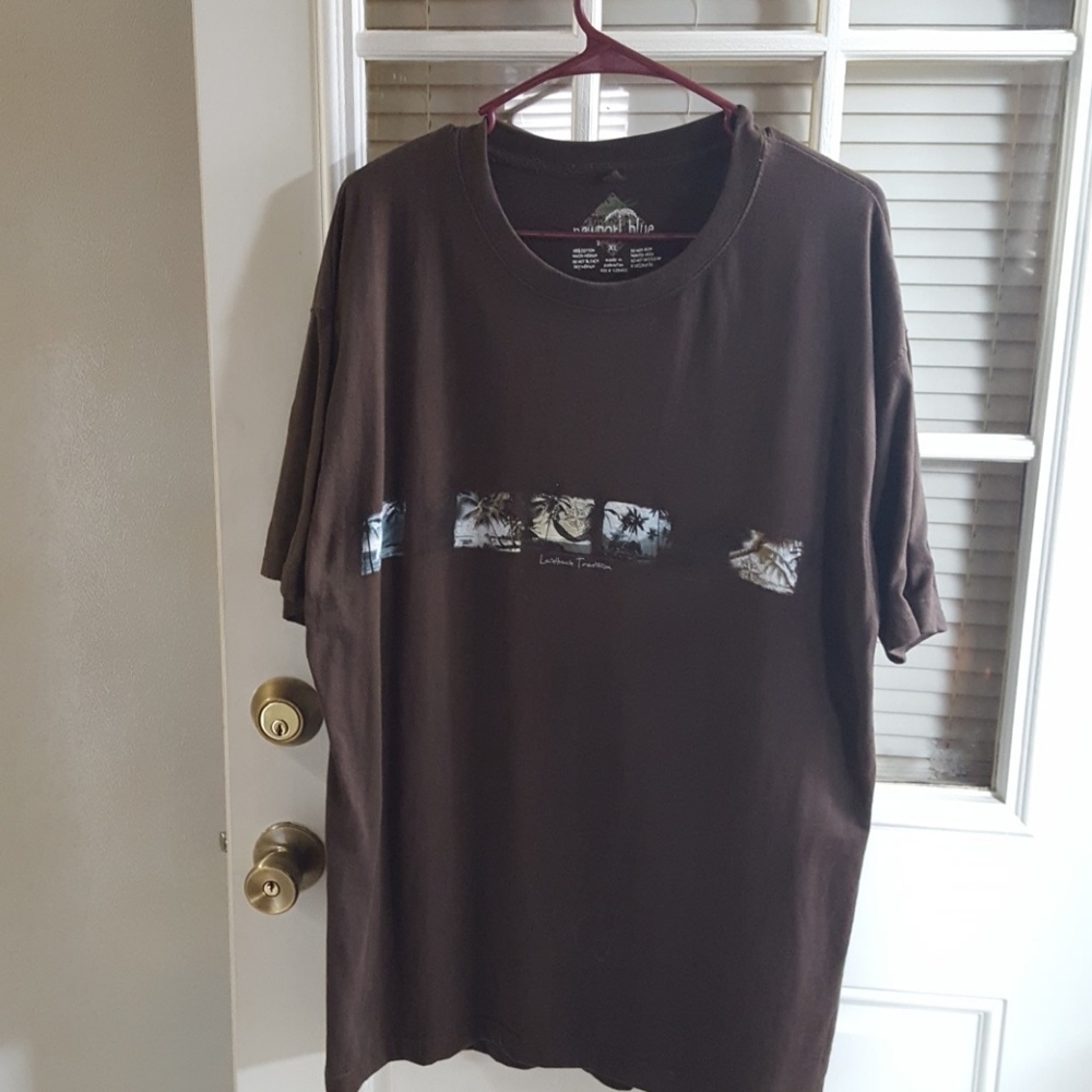 Dark brown mens tee xl